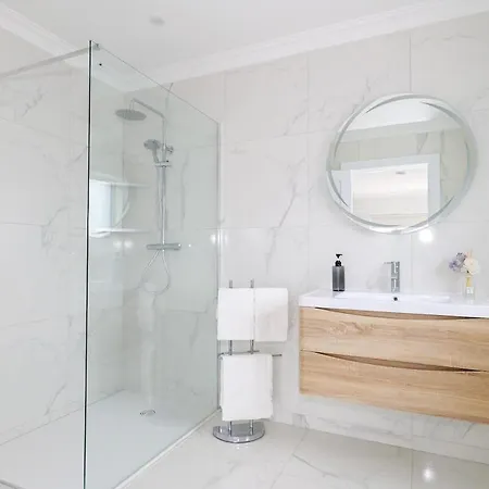 Luxury Seaside Connemara Retreat